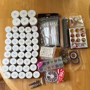 Nail dip powder and accessories